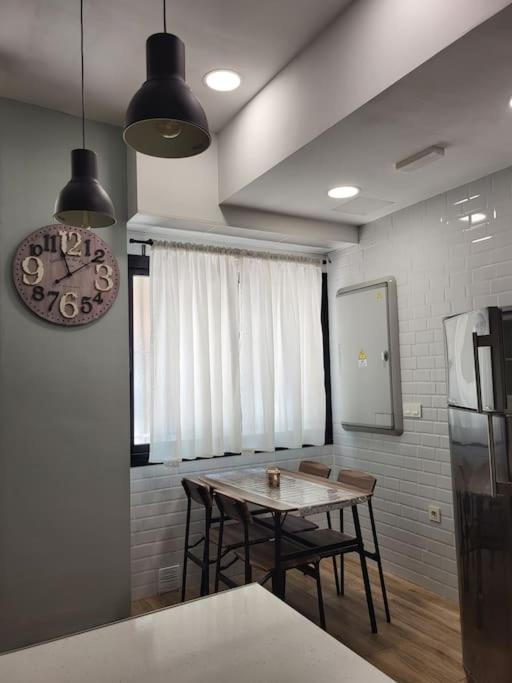 Type Loft Gare De Trains Et Apartment *